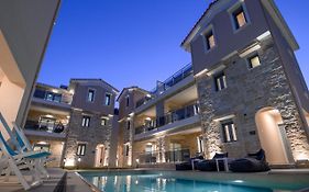 Momento Luxury Apartments Walking Distance From The Beach