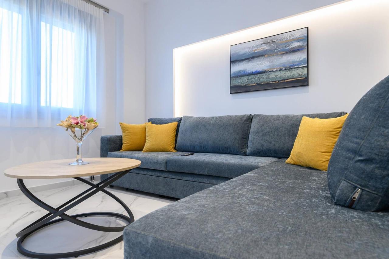 Momento Luxury Apartments Walking Distance From The Beach Nikiana Exterior foto