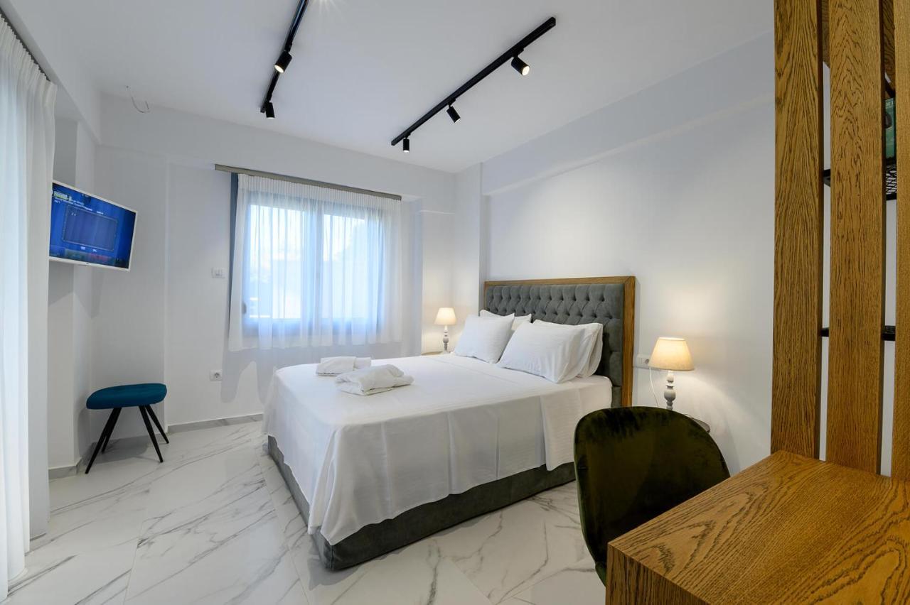Momento Luxury Apartments Walking Distance From The Beach Nikiana Exterior foto